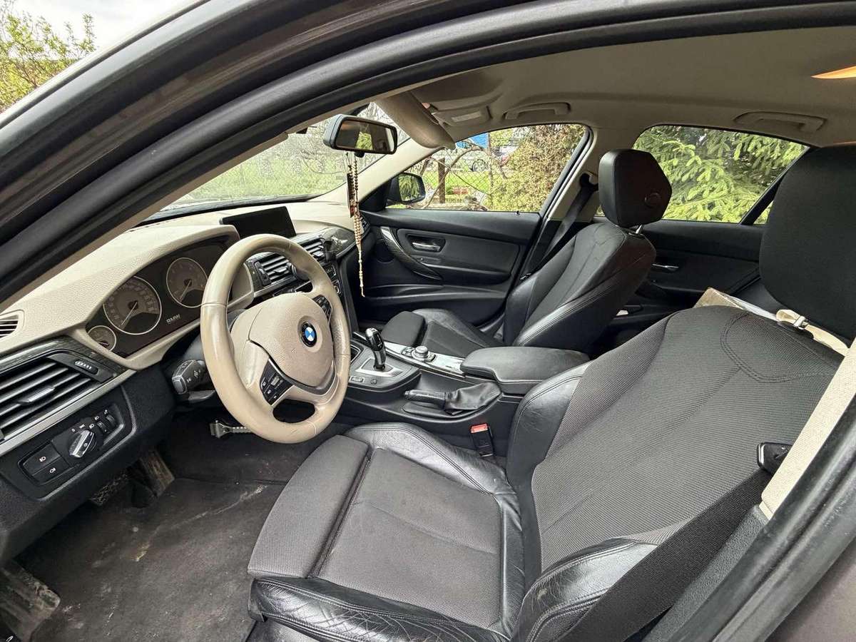 BMW 318, 2.0 l., sedanas