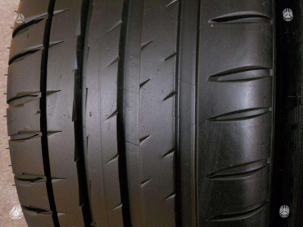 Michelin 2024m PS4 EV Silent, summer 255/40 R20