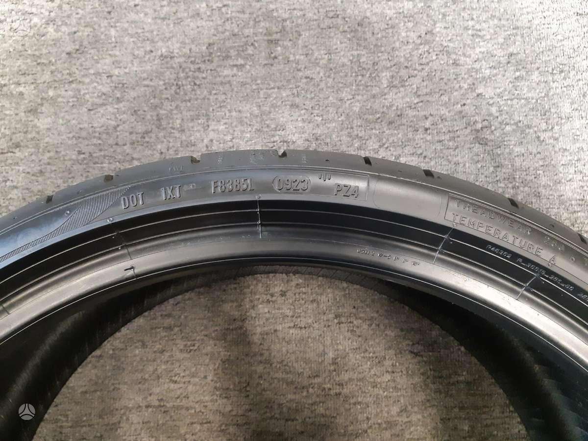 Pirelli 2023m 95% PZero, летние 255/30 R20
