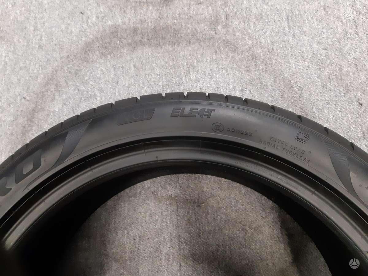 Pirelli 2025m 98% PZero LS, летние 235/45 R20