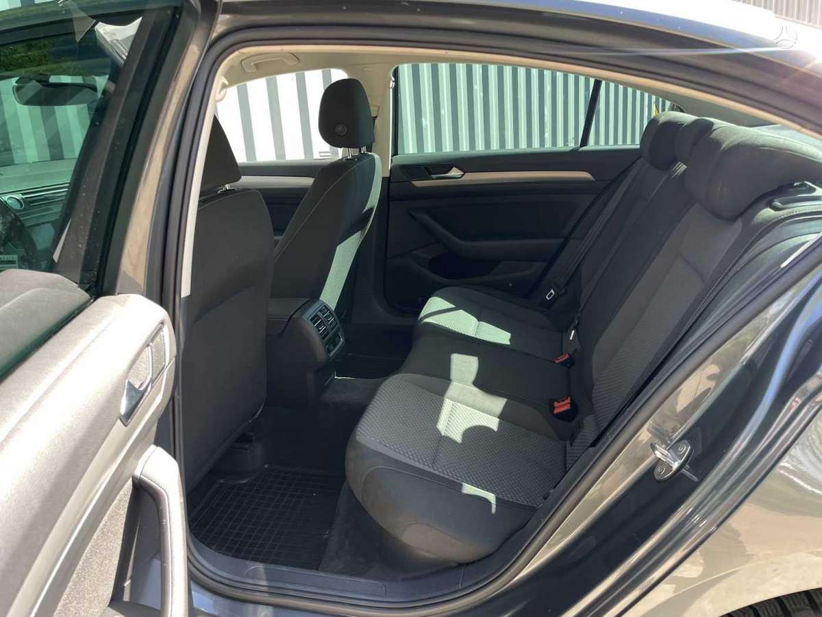 Volkswagen Passat, 1.4 l., sedans