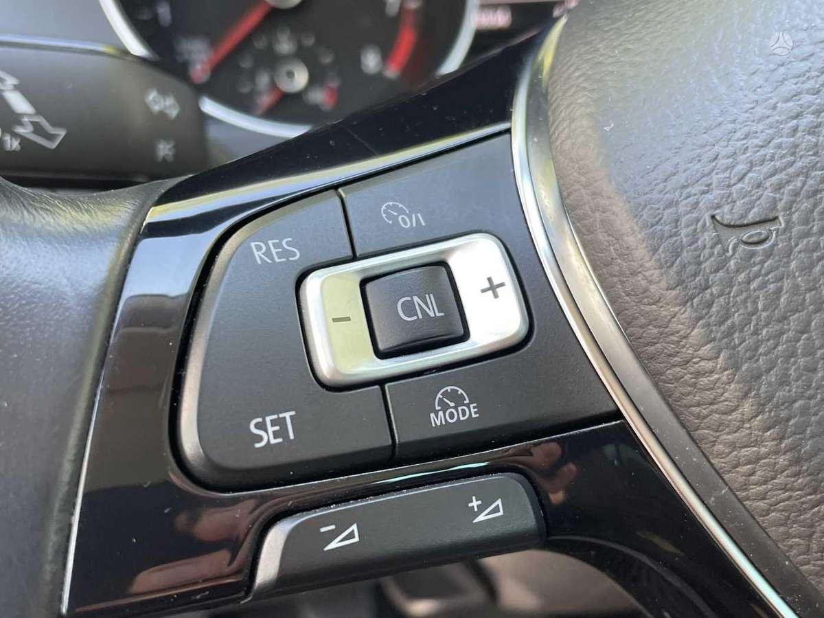 Volkswagen Passat, 1.4 l., sedans
