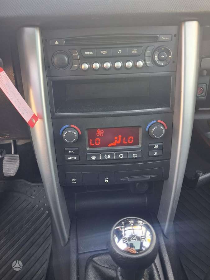Peugeot 207, 1.6 l., hatchback
