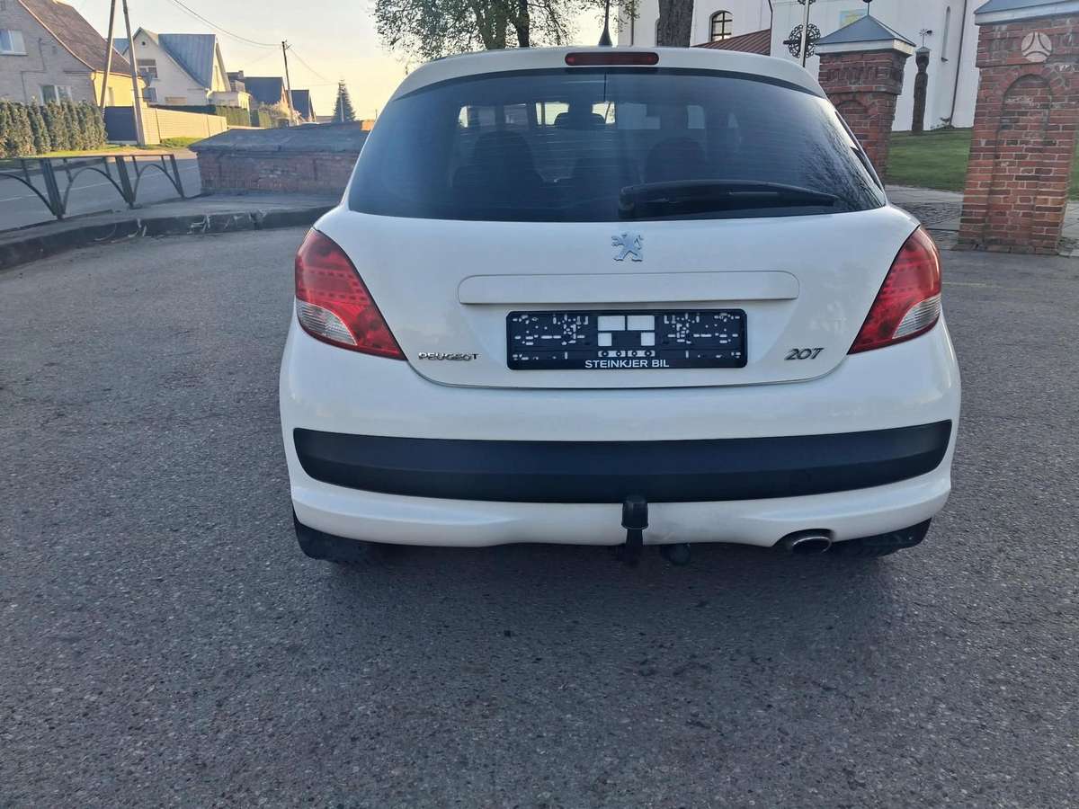 Peugeot 207, 1.6 l., hatchback