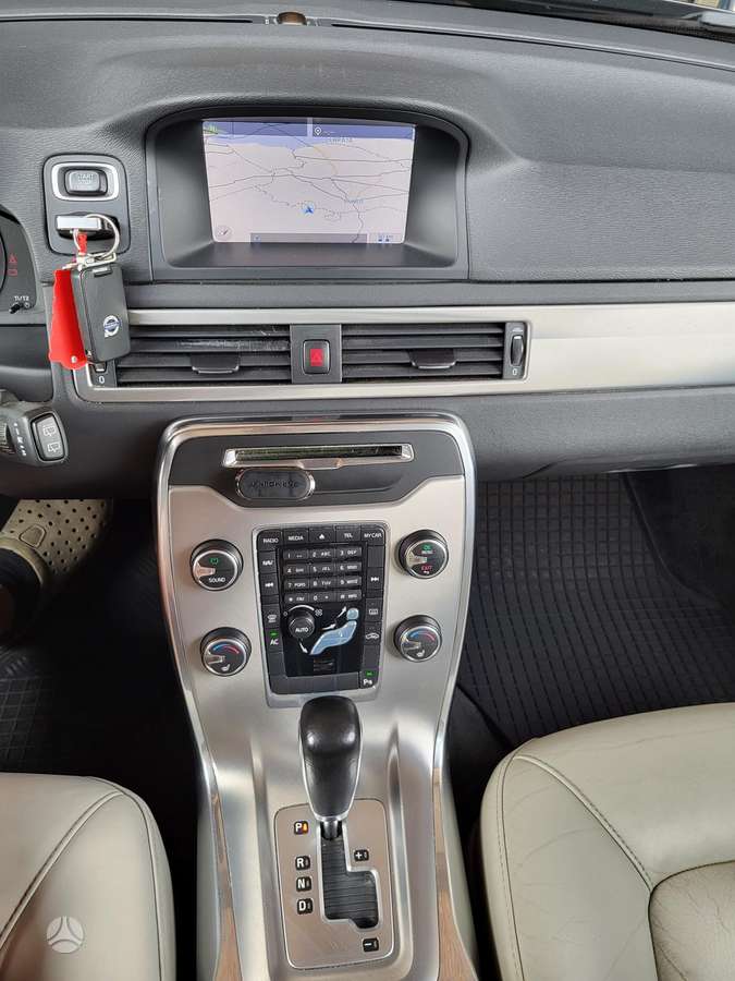 Volvo V70, 2.0 l., Универсал