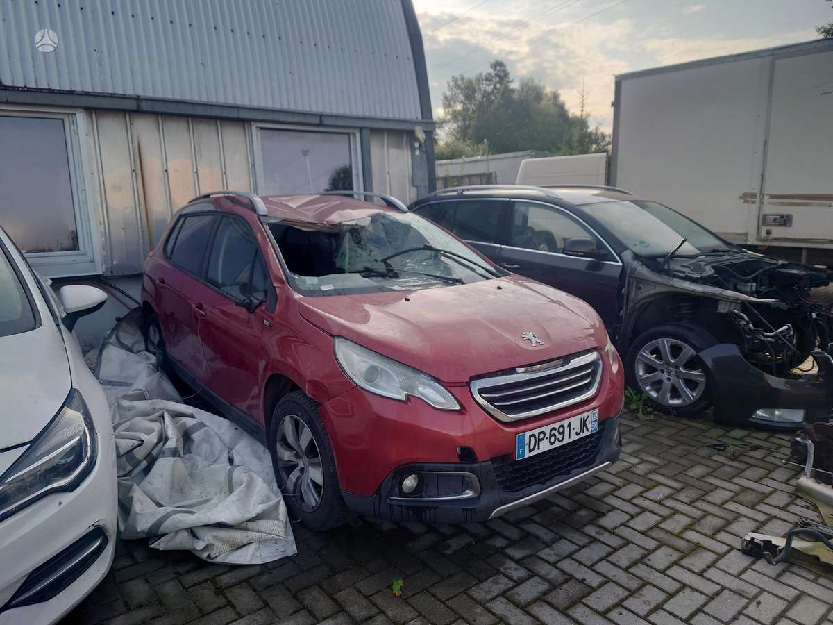 Peugeot 2008 dalimis