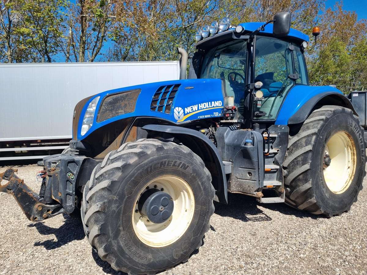 New Holland T 8.390, тракторы
