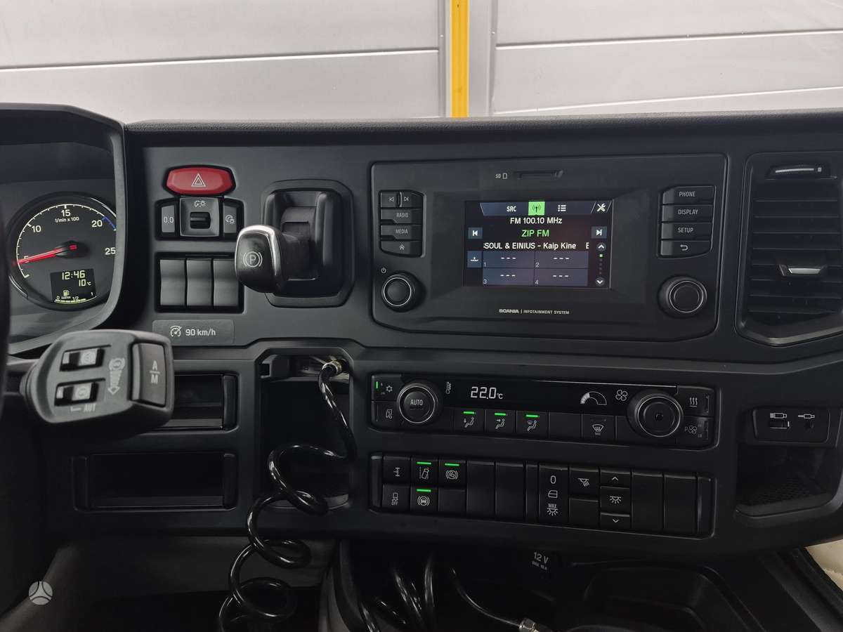 Scania R 460 A4x2NA, double sleeper