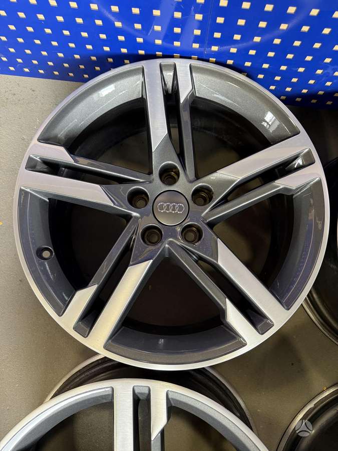 Audi, легкосплавные , R18
