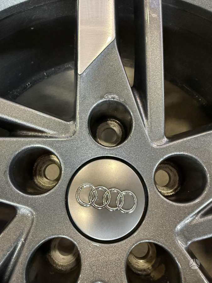 Audi, light alloy, R18