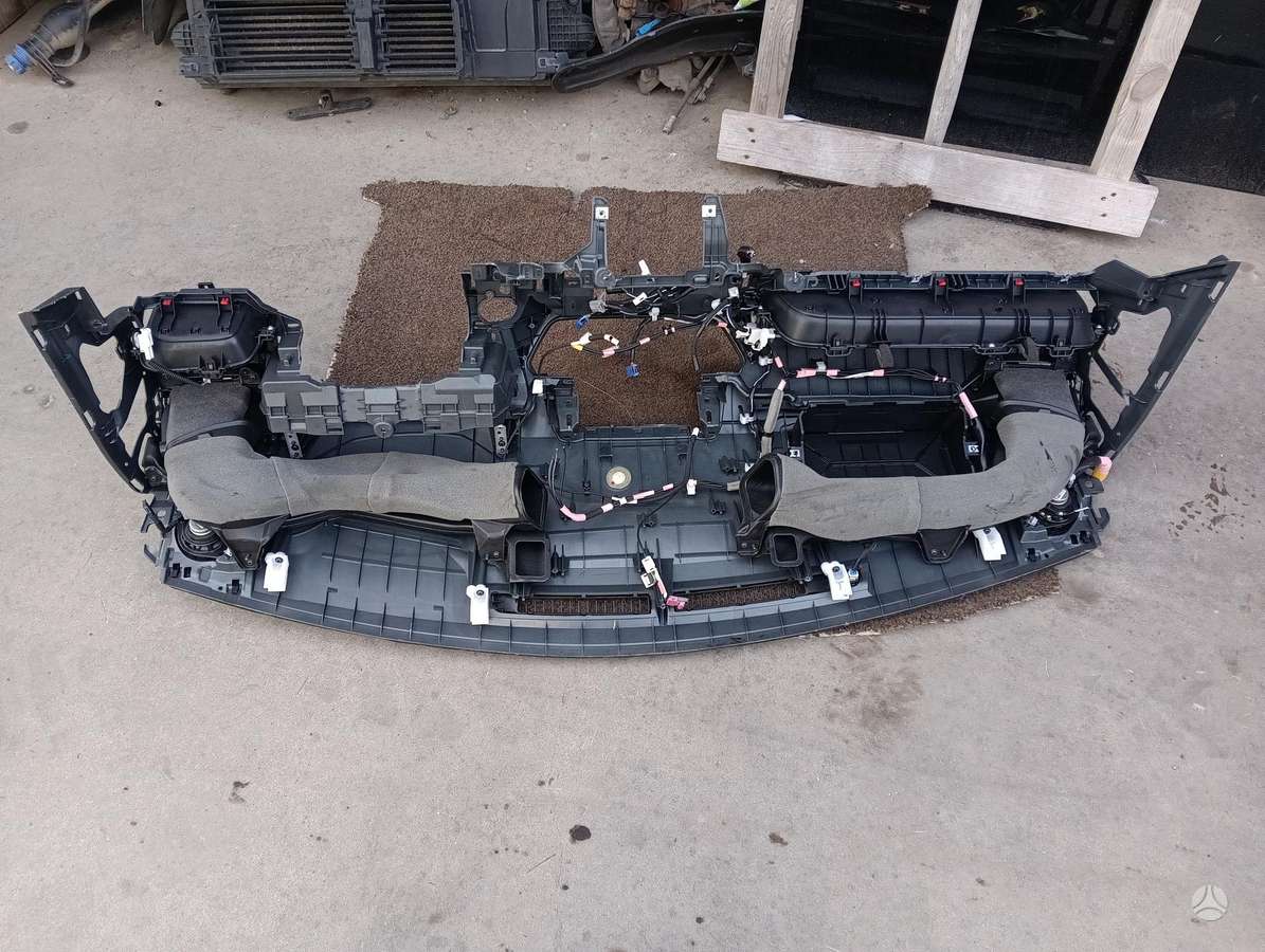 Toyota RAV4 body parts