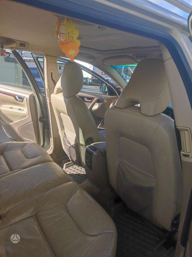 Volvo XC70, 2.4 l., Универсал