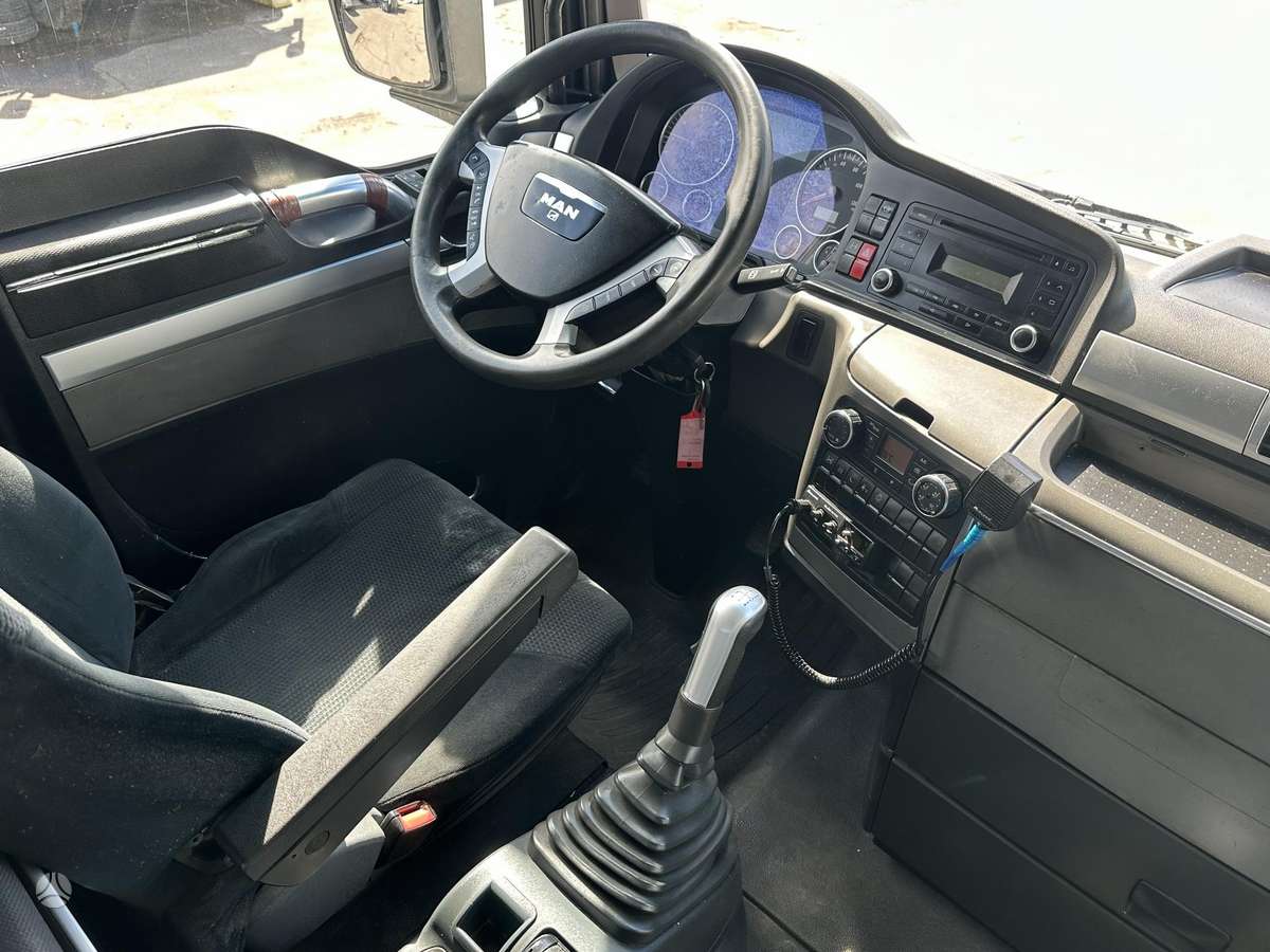 MAN TGX 18.440, 2 miegamosios vietos