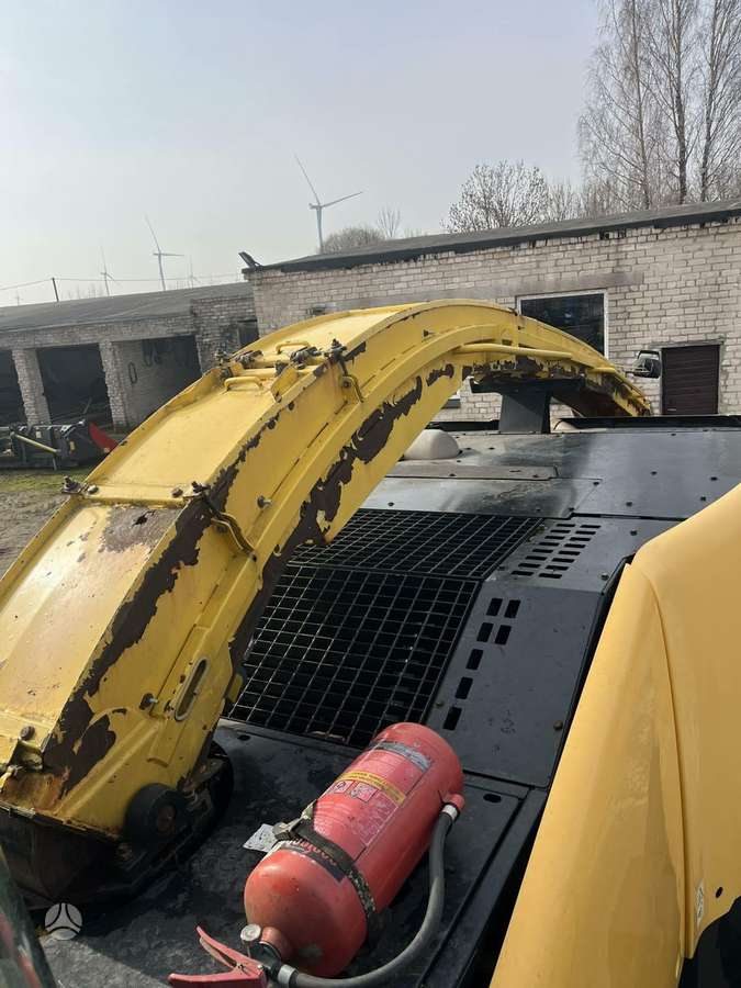New Holland FR9040, самоходные измельчители