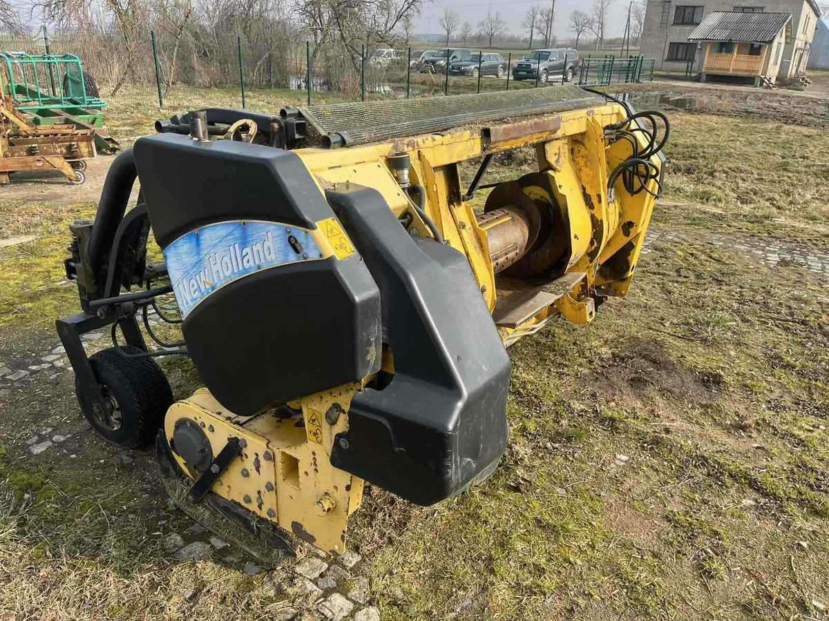 New Holland FR9040, самоходные измельчители