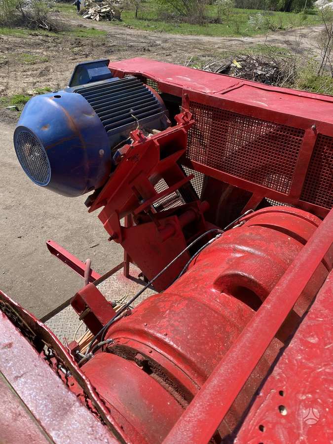 -Kita- BMD RA/900, stone crusher