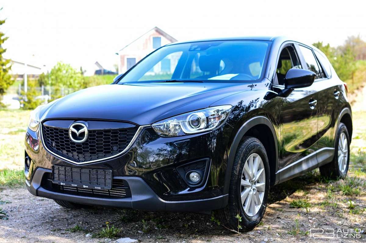 Mazda CX-5, 2.2 l., off-road / crossover