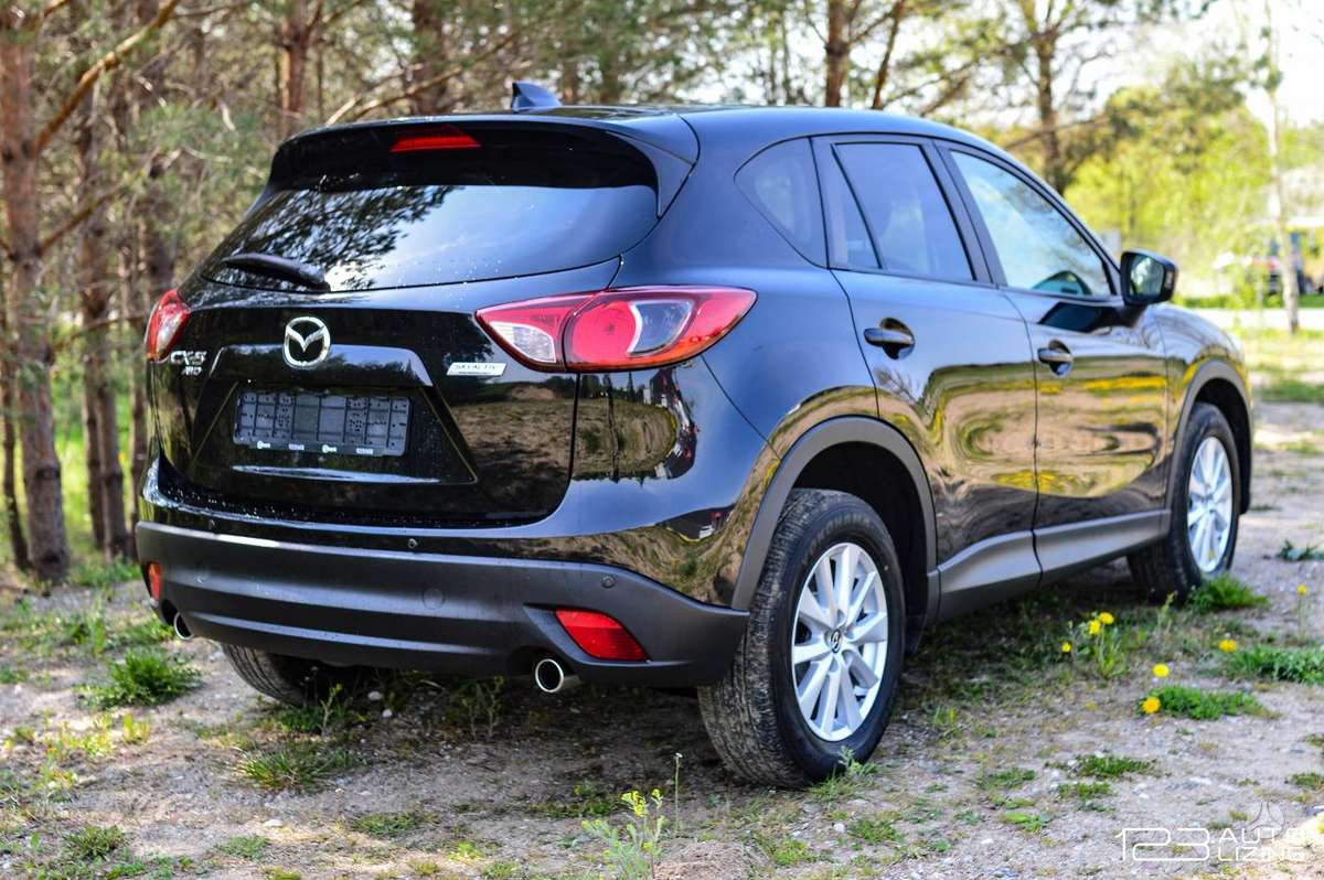Mazda CX-5, 2.2 l., off-road / crossover