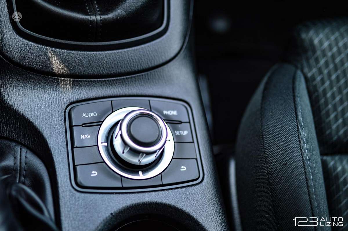 Mazda CX-5, 2.2 l., off-road / crossover
