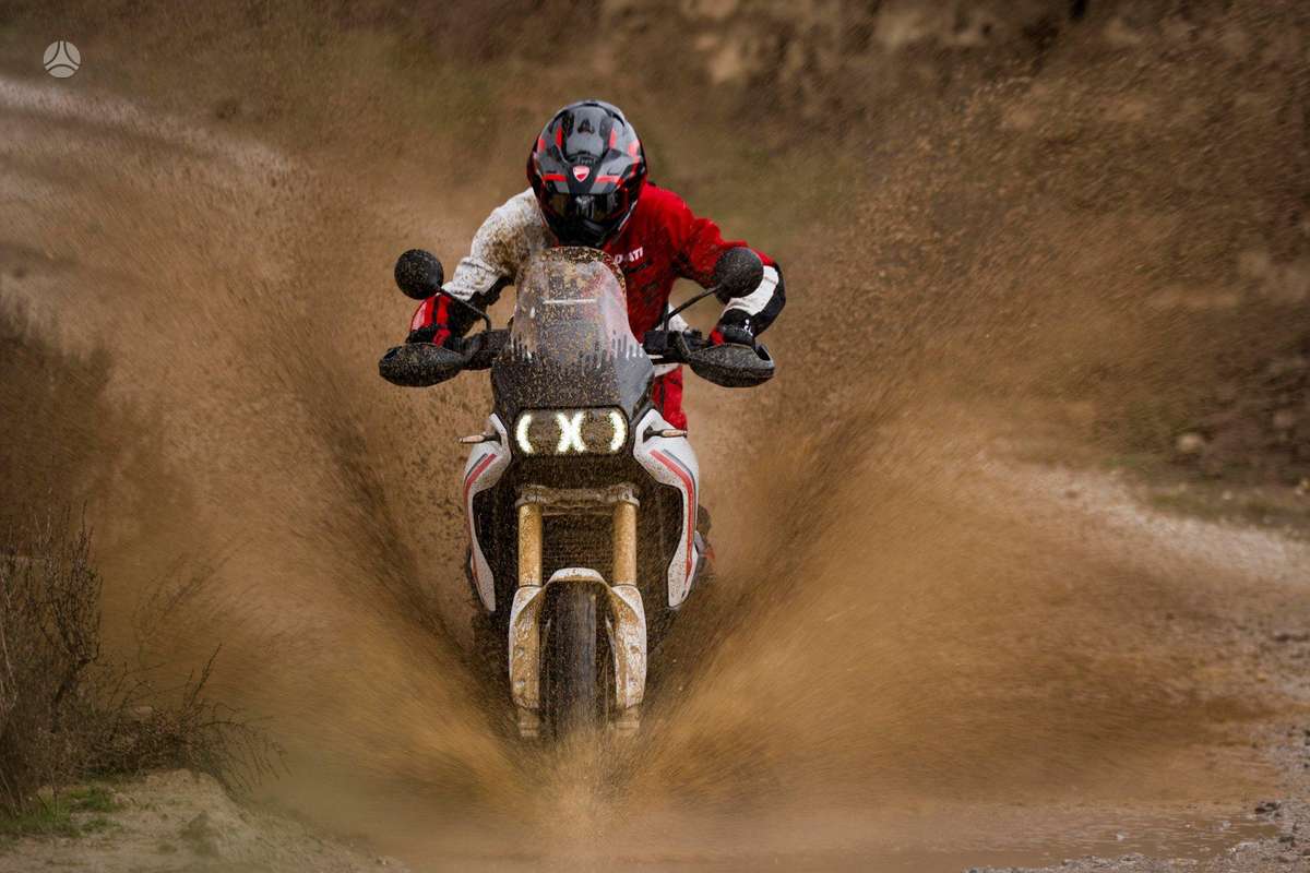 Ducati DesertX 890cc, krosa / enduro