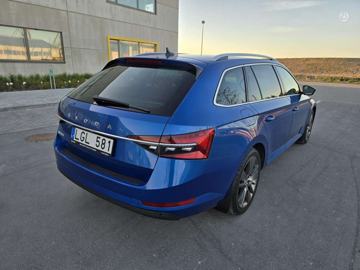 Skoda Superb, 2.0 l., wagon