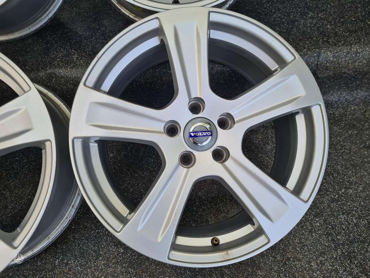 Volvo VOLVO, light alloy, R17