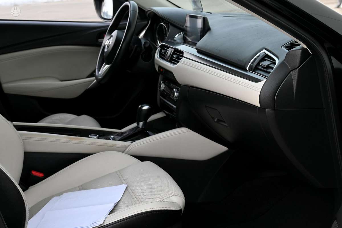 Mazda 6, 2.2 l., wagon