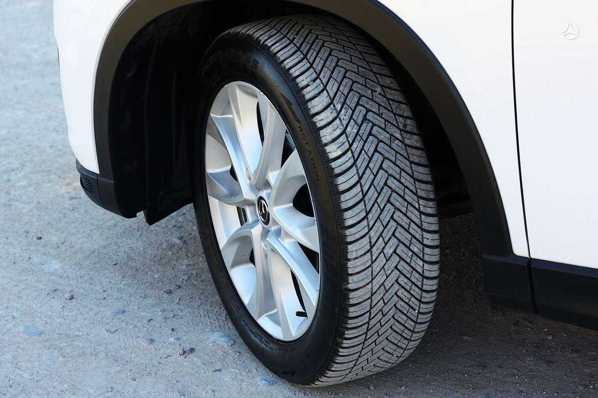 Mazda CX-5, 2.2 l., Внедорожник / Кроссовер