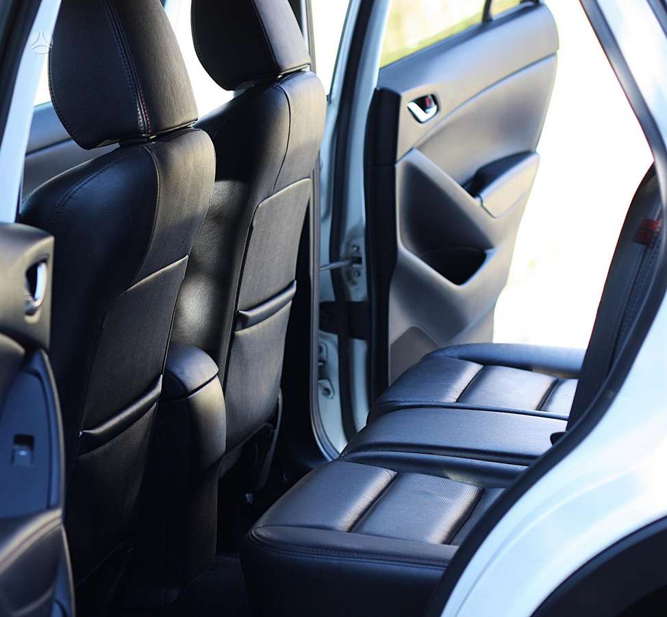 Mazda CX-5, 2.2 l., Внедорожник / Кроссовер