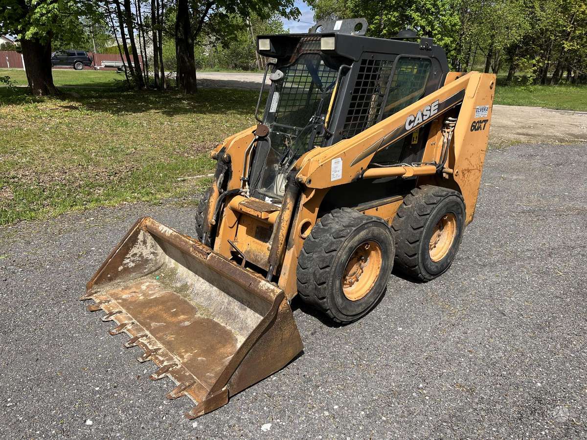 Case 60XT, mini krautuvai