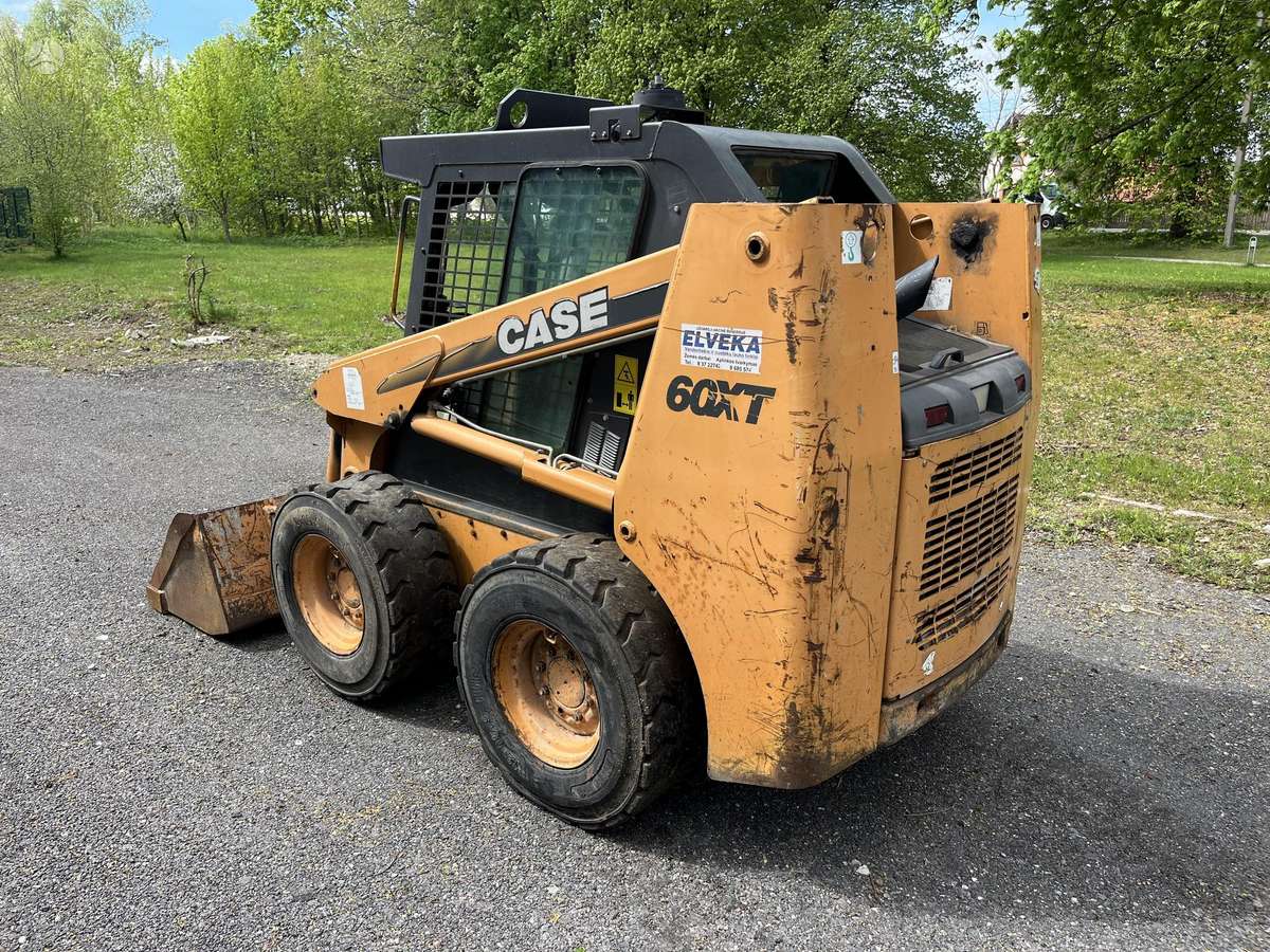 Case 60XT, mini krautuvai