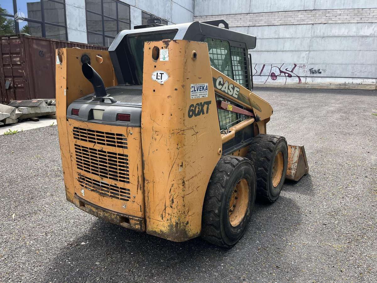Case 60XT, mini krautuvai