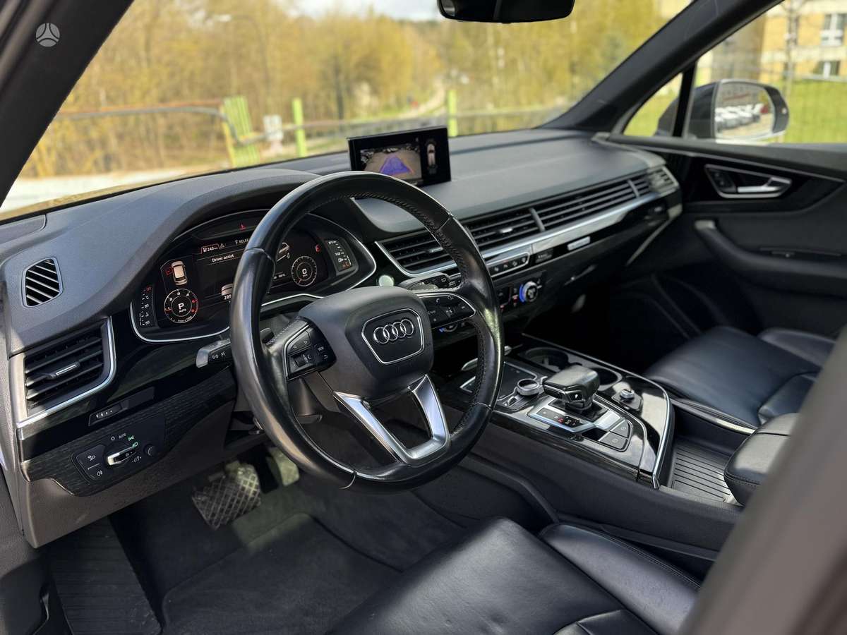 Audi Q7, 3.0 l., off-road / crossover