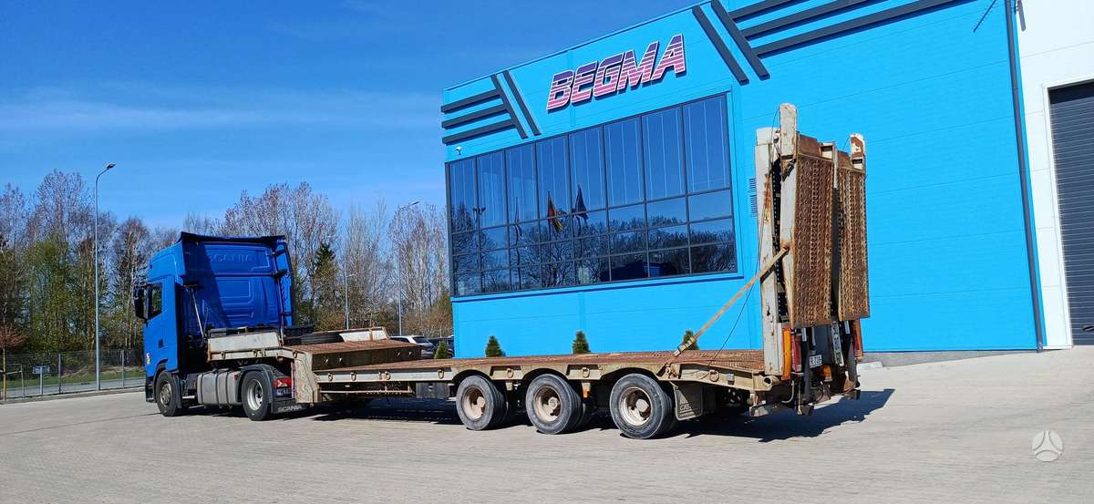 -Kita- Castera 3SS34T, flatbed