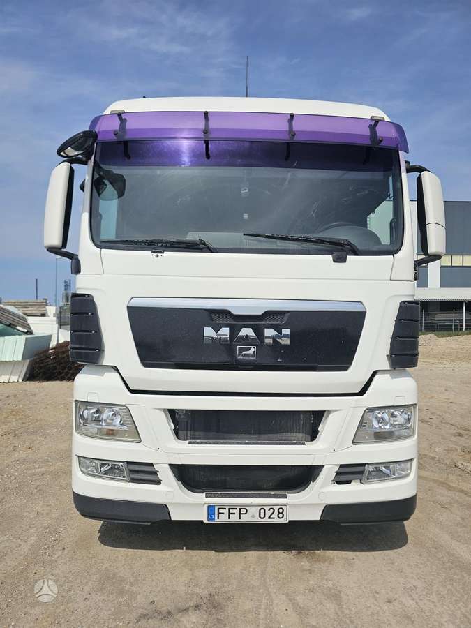 MAN TGX 18.480, double sleeper