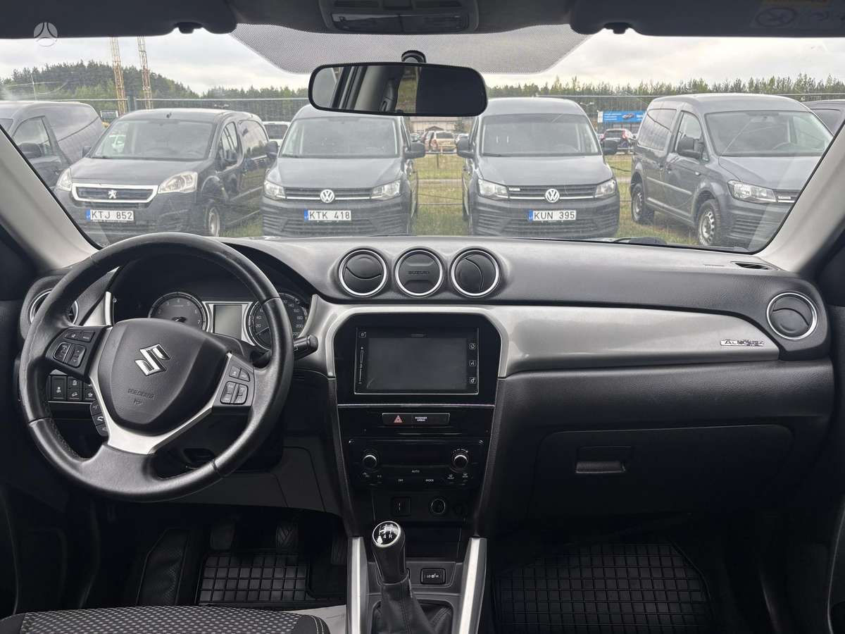 Suzuki Vitara - 8