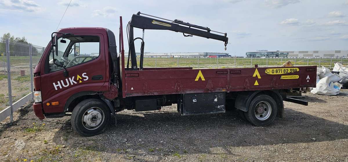 Toyota Dyna, с краном