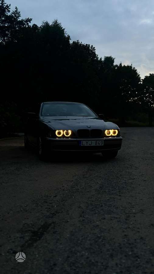 BMW 525, 2.5 l., Седан