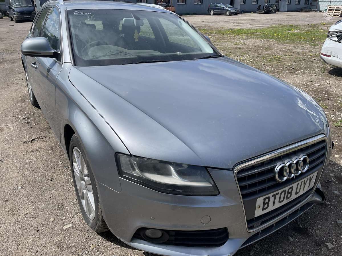 Audi A4 dalimis