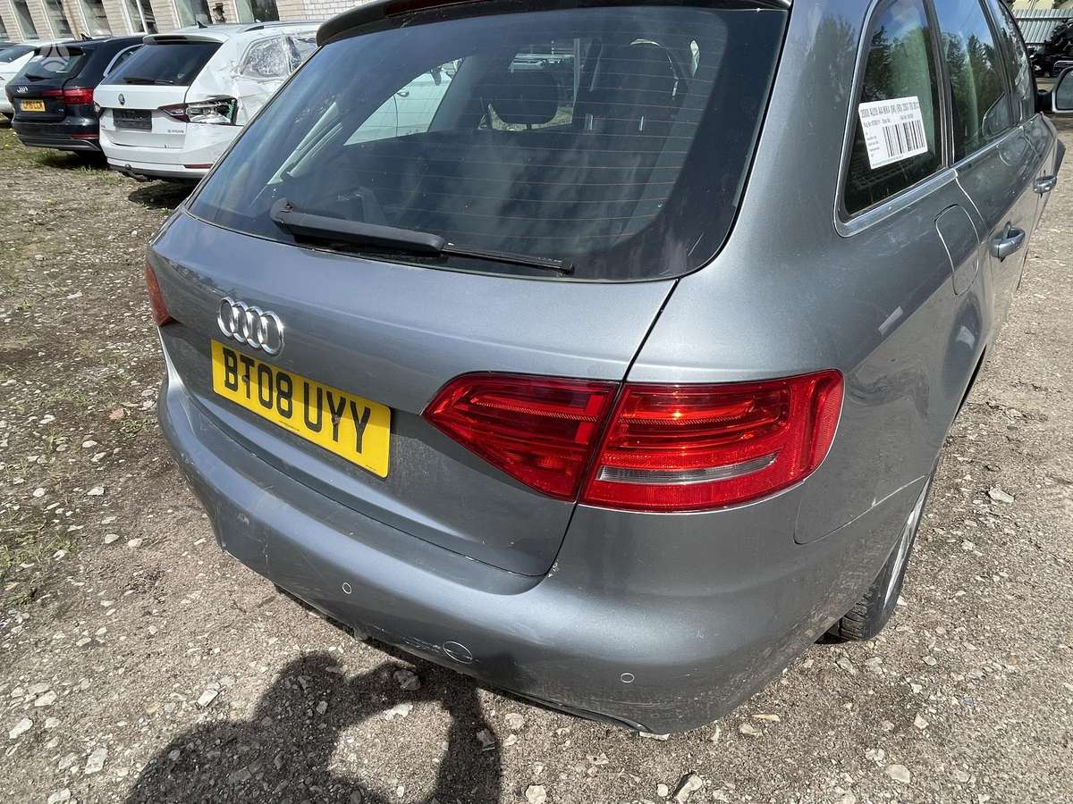 Audi A4 по частям