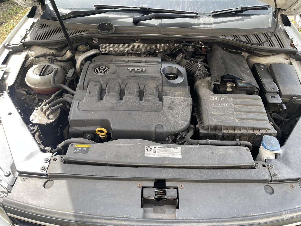Volkswagen Passat for parts
