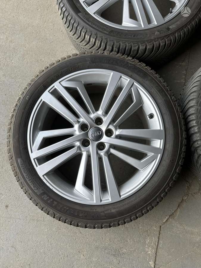 Audi, vieglmetāla, R20