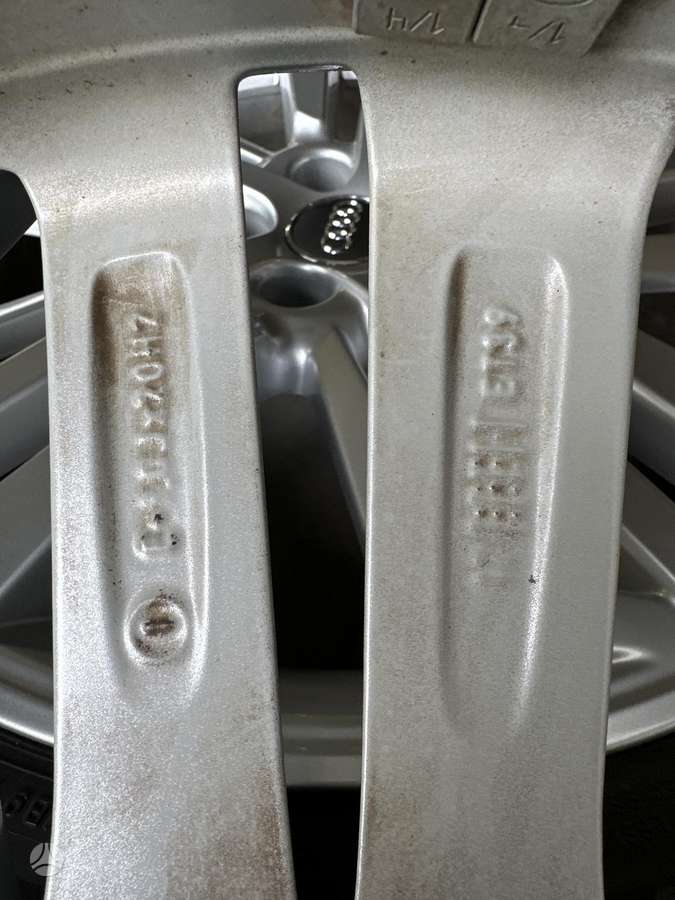 Audi, vieglmetāla, R20