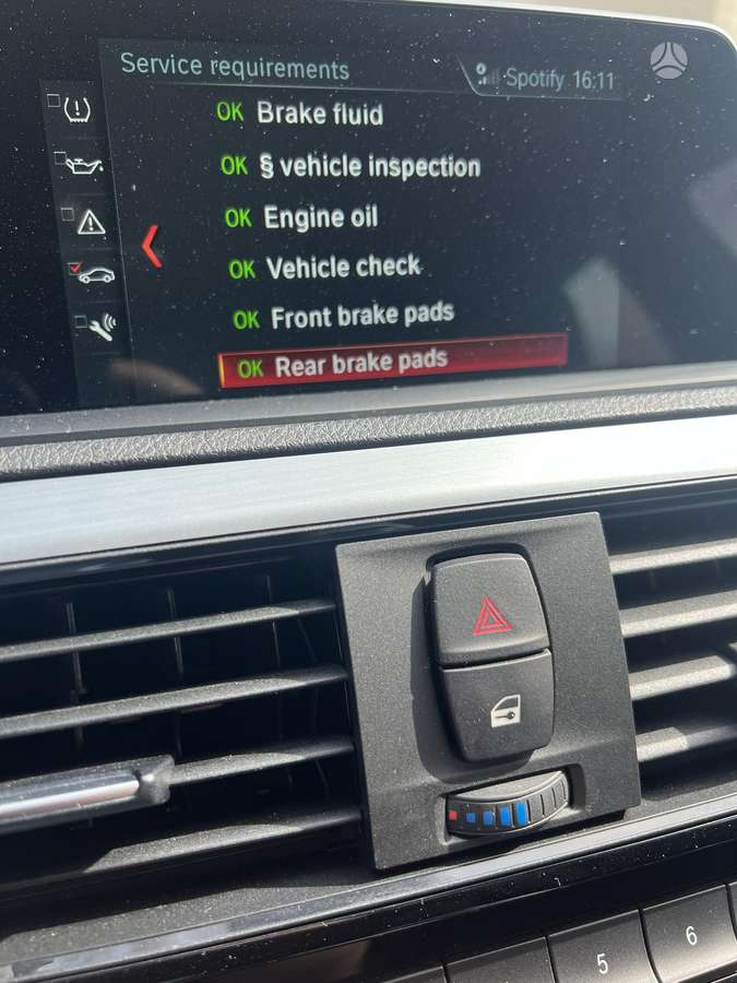 BMW 118, 1.5 l., Хэтчбек