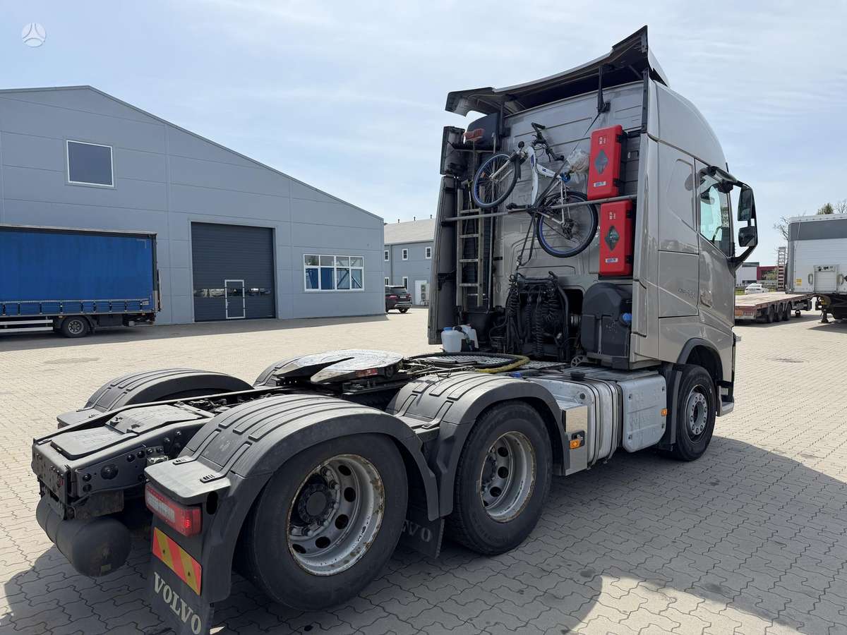 Volvo FH 500, 6x2, double sleeper