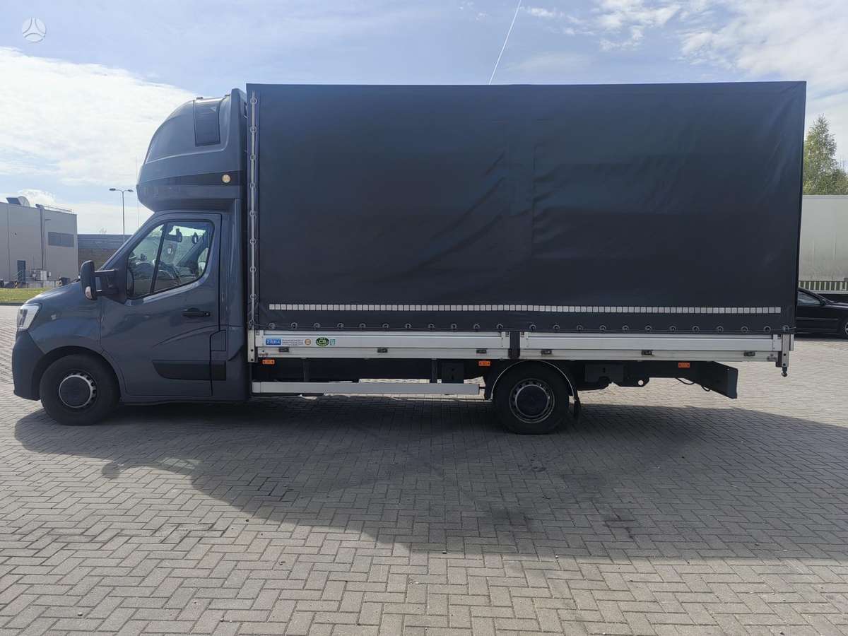 Renault Master, bortiniai su tentu