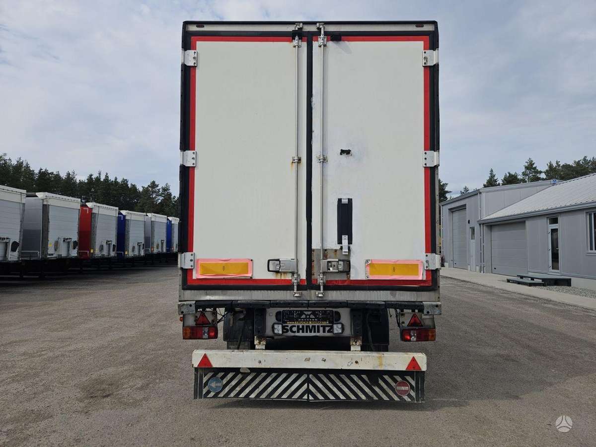 Schmitz SKO 24/L podjomnaja os, рефрижераторы