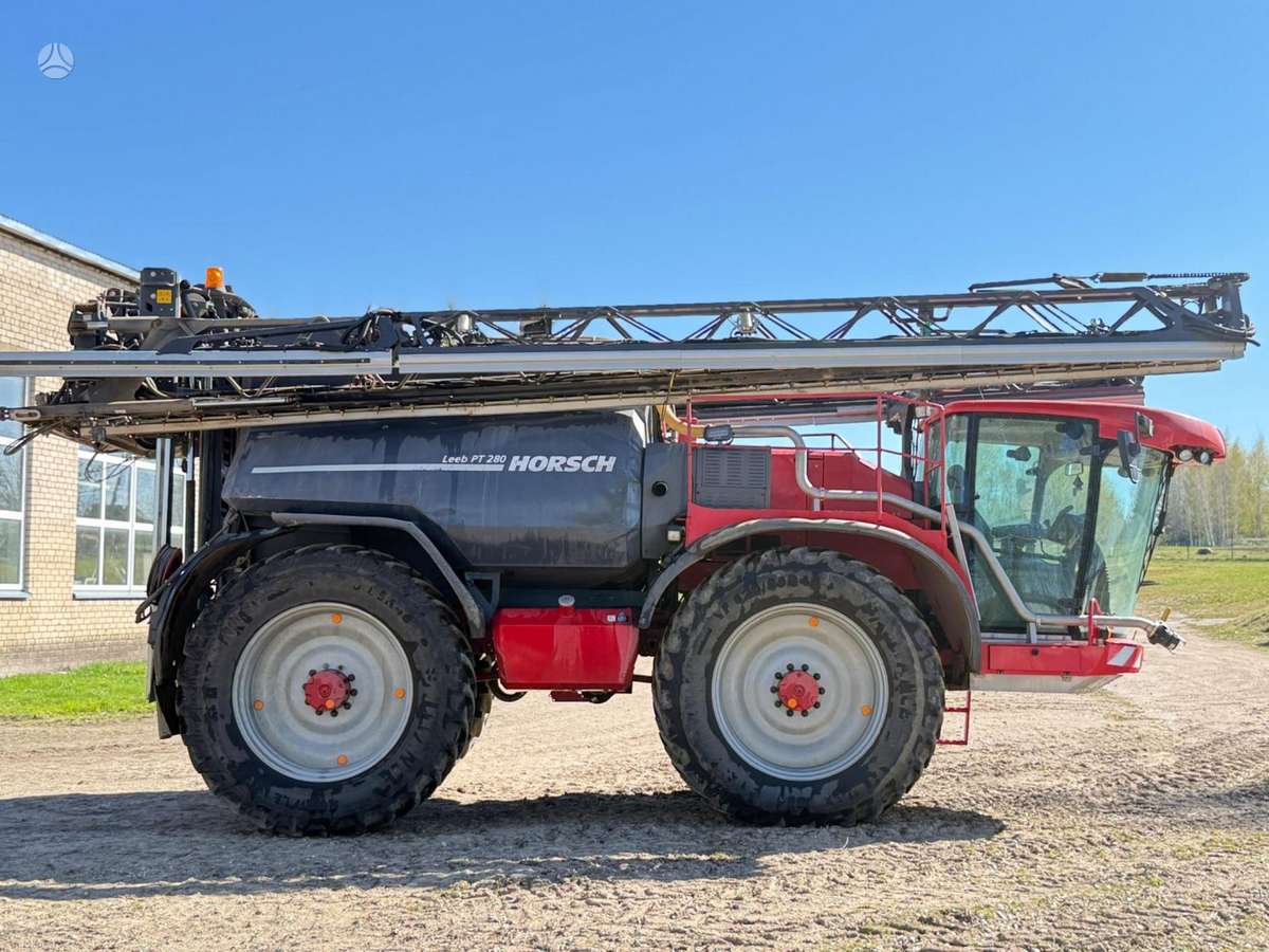 Horsch LEEB PT280, self-propelled sprayers