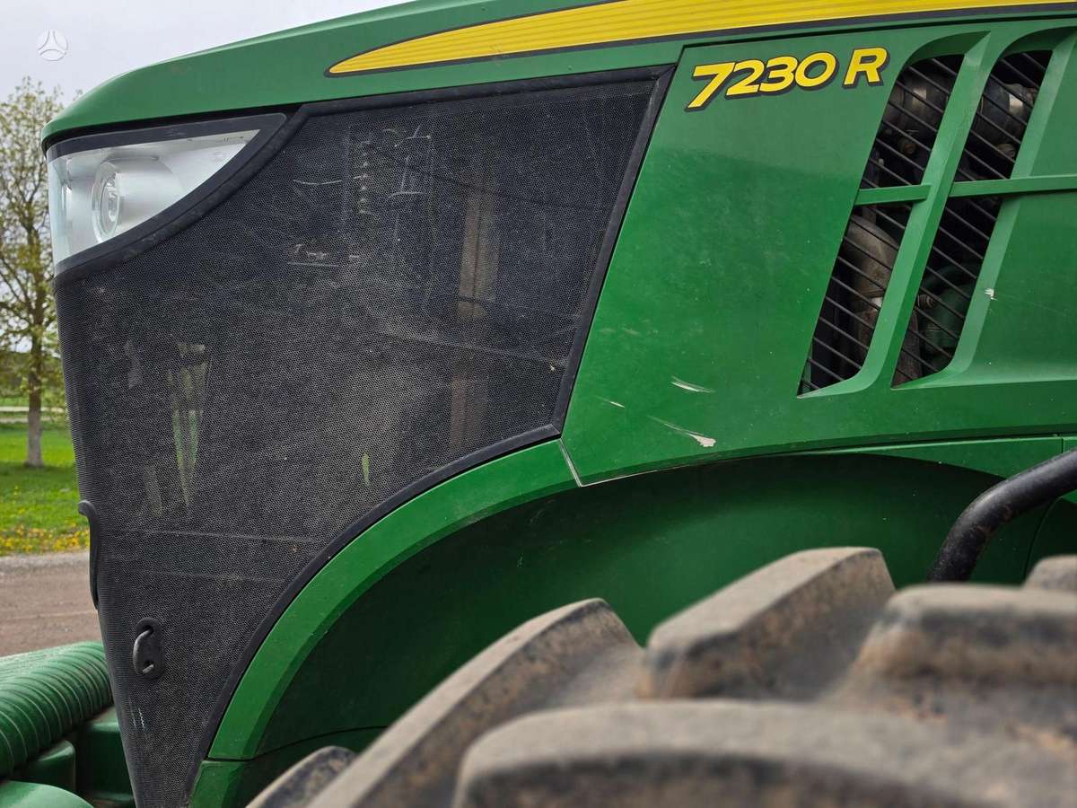 John Deere 7230R, traktoriai