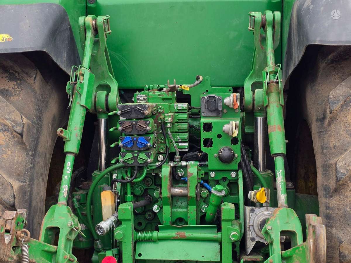 John Deere 7230R, traktoriai